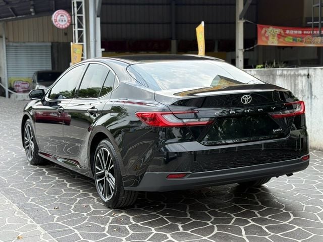 TOYOTA豐田 CAMRY  第2張相片
