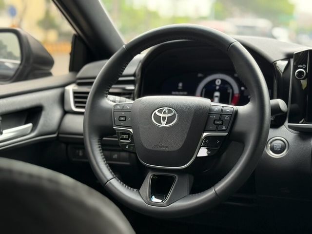 TOYOTA豐田 CAMRY  第6張相片