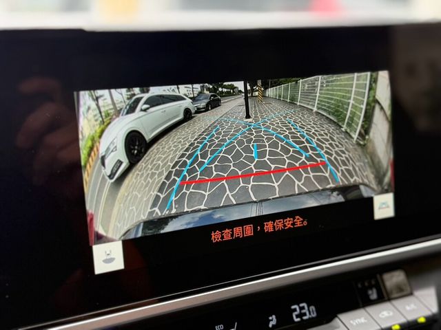 TOYOTA豐田 CAMRY  第10張相片