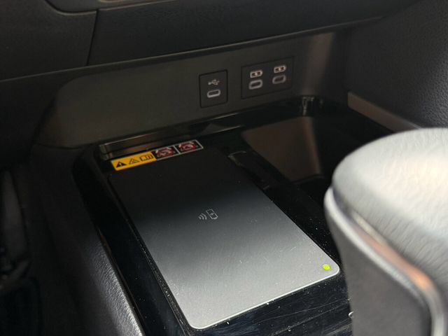 TOYOTA豐田 CAMRY  第13張相片