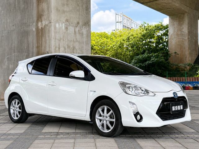 TOYOTA豐田 PRIUS C  第3張相片
