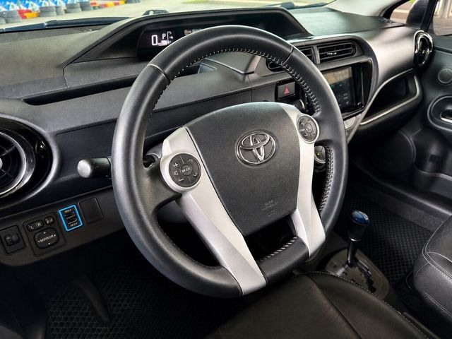 TOYOTA豐田 PRIUS C  第7張相片