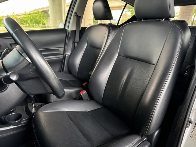 TOYOTA豐田 PRIUS C  第13張相片