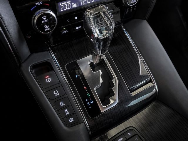 LEXUS凌志 LM300H  第12張相片