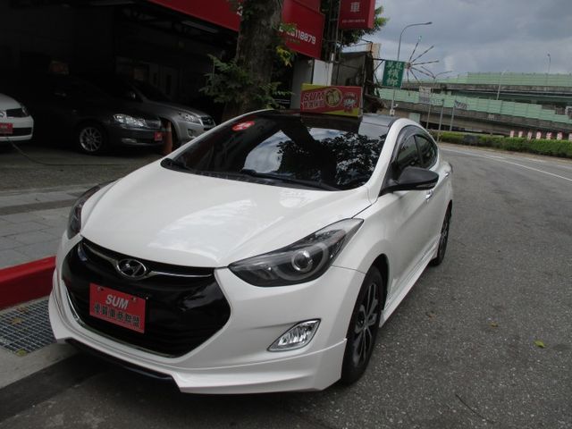 純一手車庫車.整台零事故整台原板件.頂級IKEY.天窗版1.8升省油省稅金來店購車再加贈原廠三大保證五大保固  第3張相片