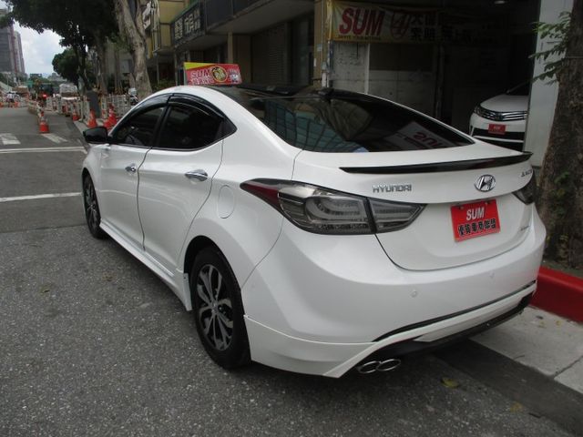 純一手車庫車.整台零事故整台原板件.頂級IKEY.天窗版1.8升省油省稅金來店購車再加贈原廠三大保證五大保固  第7張相片