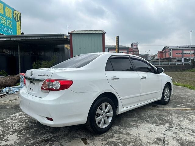 TOYOTA豐田 ALTIS  第3張相片