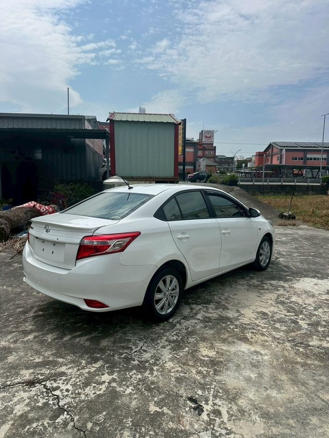 TOYOTA豐田 VIOS  第2張相片