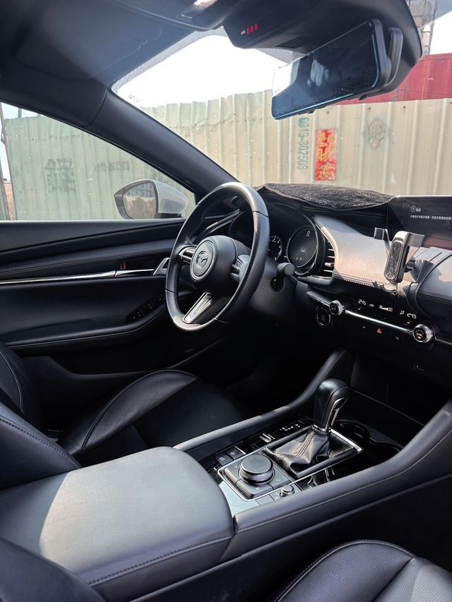 MAZDA馬自達 MAZDA 3  第6張相片