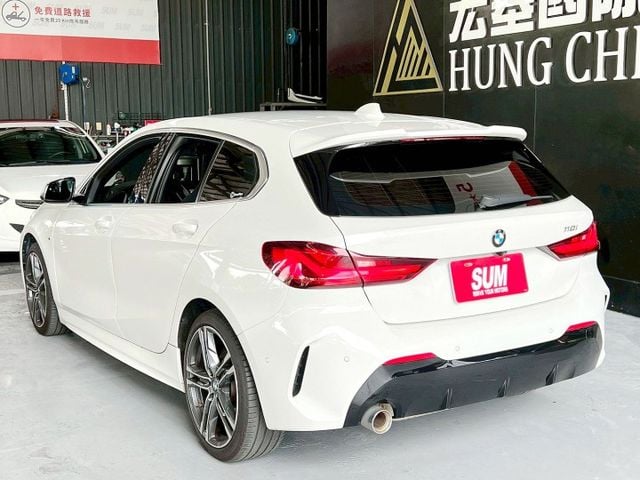 118i Edition M 感應雨刷/倒車顯影/免KEY/盲點偵測/ACC/電動座椅/恆溫空調/空力套件/電動尾門  第2張相片