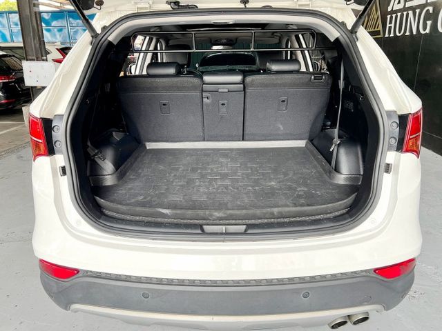 2016 Hyundai Santa Fe 2.2菁英款 (5+2)  第3張相片