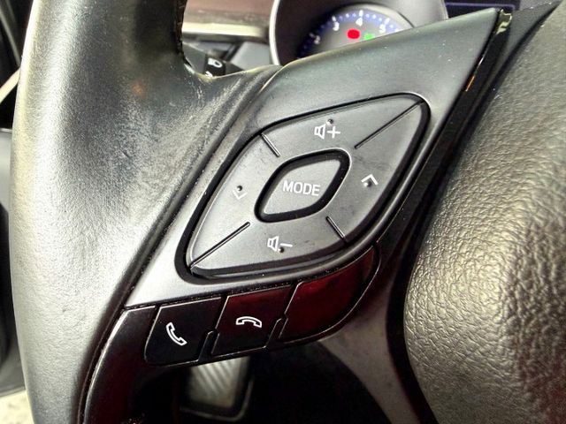 2018 Toyota C-HR 豪華  第8張相片