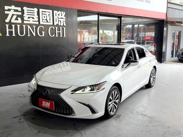 2021 Lexus ES200 豪華版  第1張相片