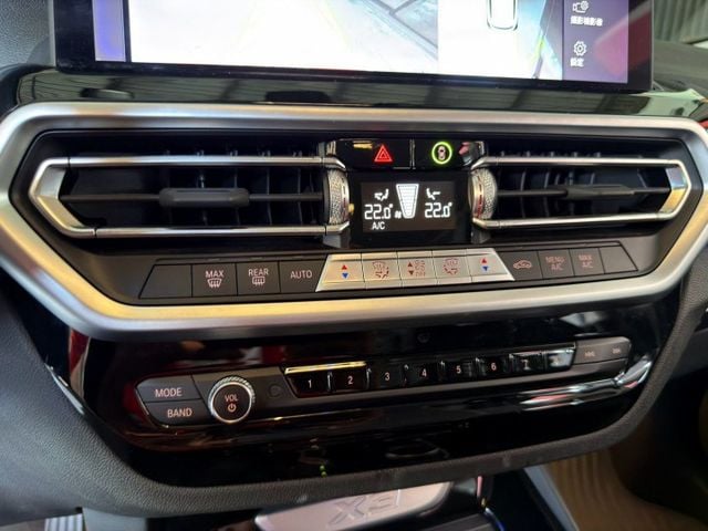 2022 BMW X3 xDrive20i 運動版  第13張相片