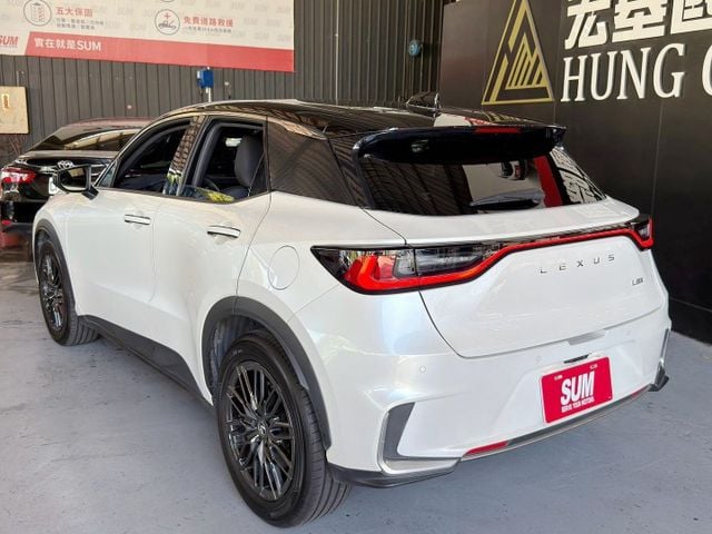 2024 Lexus LBX Cool  第2張相片