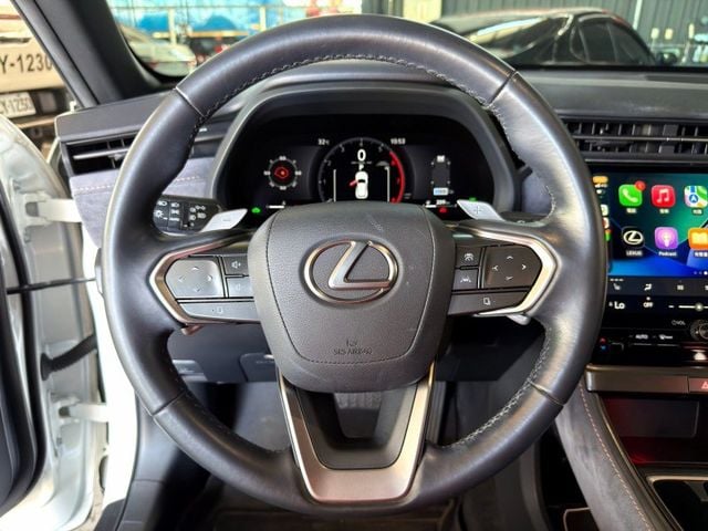2024 Lexus LBX Cool  第8張相片