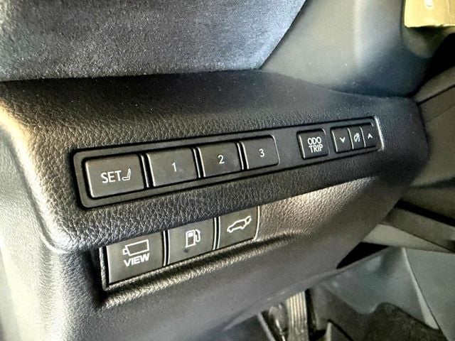 2024 Lexus LBX Cool  第15張相片