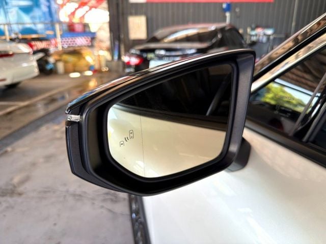 2024 Lexus LBX Cool  第20張相片