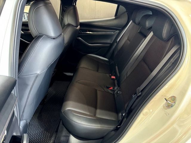 2024 Mazda 3 5D 20S Signature  第6張相片