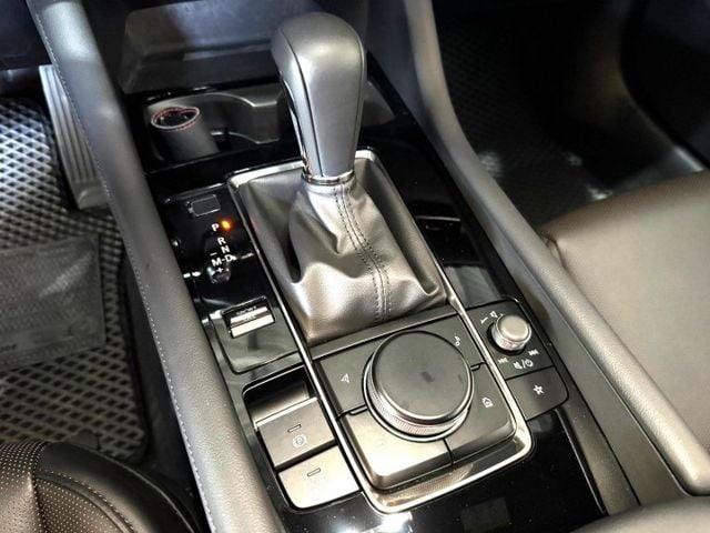 2024 Mazda 3 5D 20S Signature  第12張相片