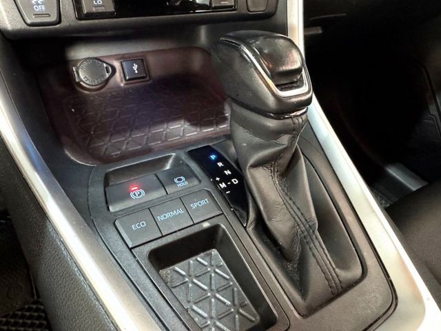 2021 Toyota RAV4 2.0尊爵  第10張相片