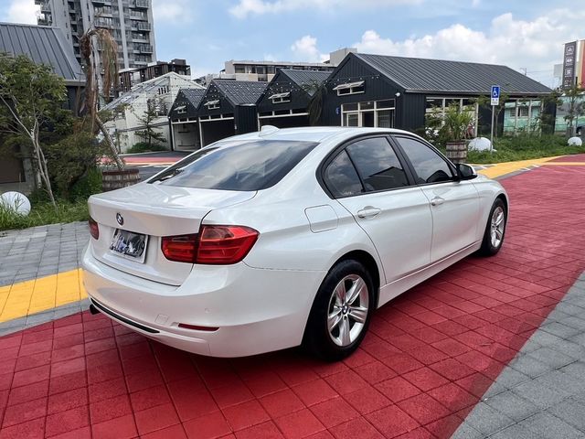 BMW寶馬 316I  第2張相片