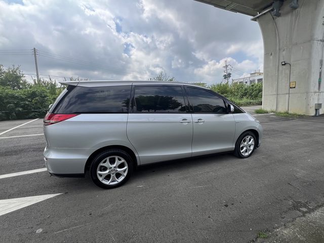 TOYOTA豐田 PREVIA  第4張相片