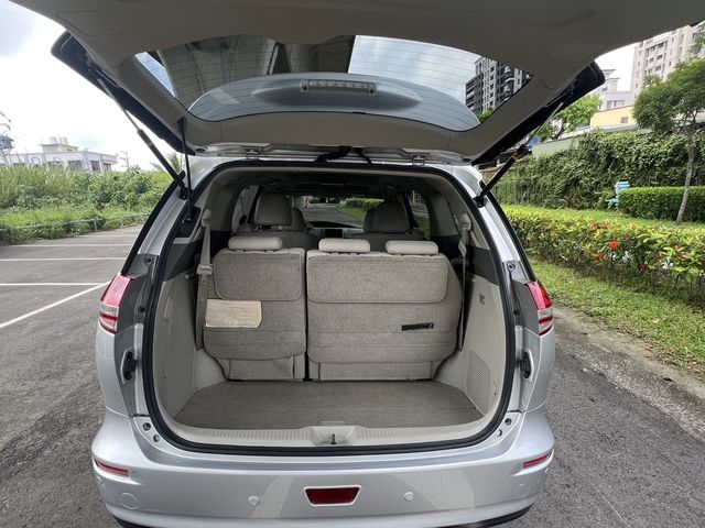 TOYOTA豐田 PREVIA  第6張相片