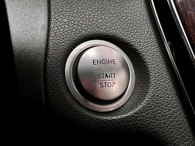 Mercedes-Benz/賓士 C300  第10張相片