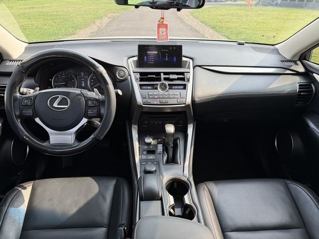 LEXUS凌志 NX200T  第9張相片