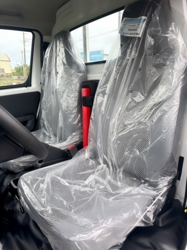 全新車+自排車型+框式木床 原廠新車4年12萬公里保固中 妥善率高~運輸載貨~優質首選  第13張相片