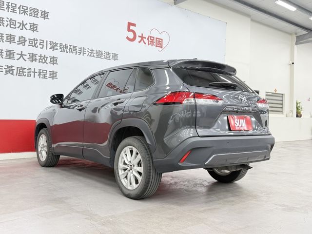 一手認證漂亮車，原鈑件保證，小改款後有電子手煞車、AUTO HOLD，僅實跑3萬多公里，可以全額貸，歡迎賞車  第6張相片