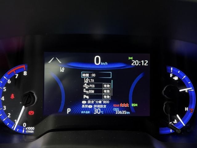 一手認證漂亮車，原鈑件保證，市場不多的汽油 GR 版本，僅實跑3萬公里，原廠保養，內外如新可以全額貸，歡迎賞車  第19張相片