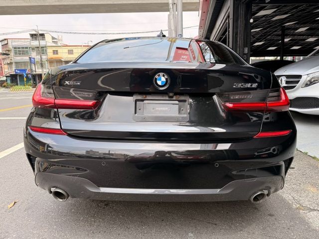⭕️原鈑件⭕️M SPORT⭕️5AT⭕️四傳⭕️雙前電動椅⭕️盲點⭕️天窗⭕️IKey摸門⭕️氣氛燈⭕️LED感應頭燈  第5張相片