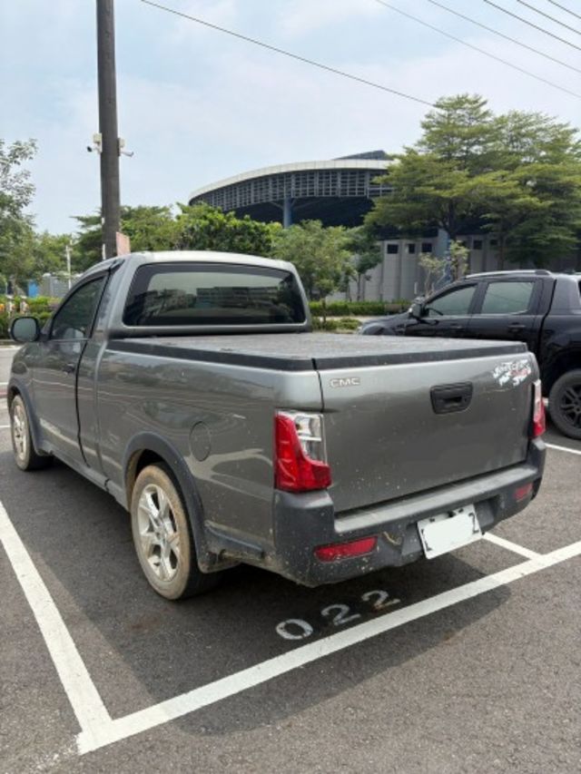 全車原鈑件，倒車顯影，盲點偵測，安卓機，一手車  第2張相片