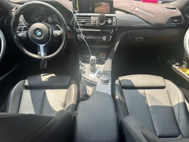 BMW寶馬 320I M SPORT  第13張相片