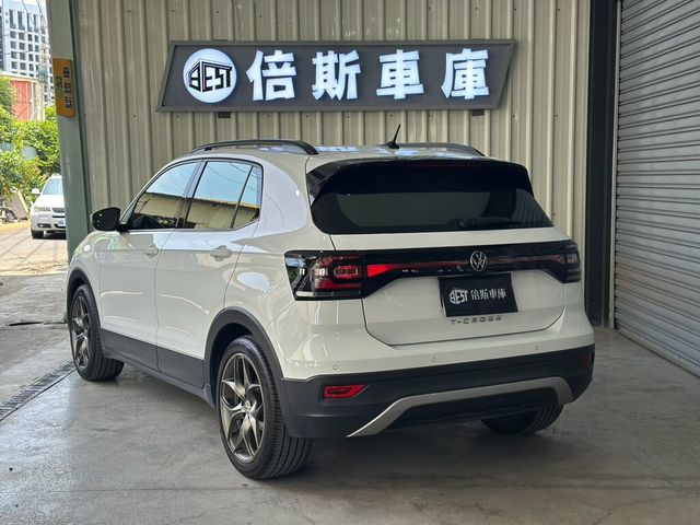 VOLKSWAGEN福斯 T-CROSS  第4張相片