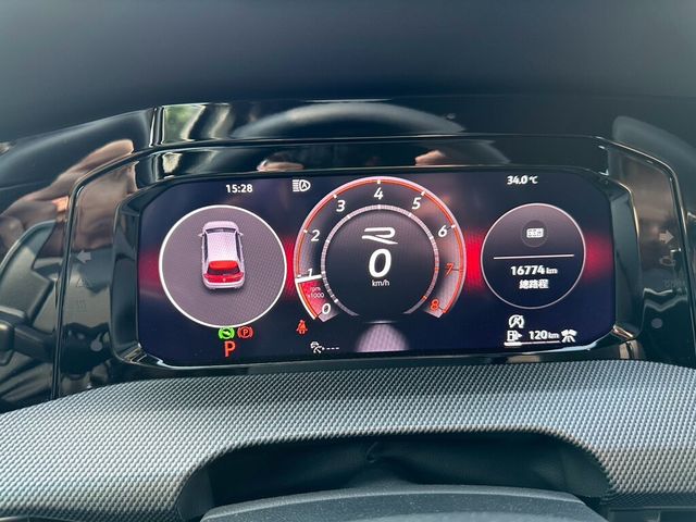 VOLKSWAGEN福斯 GOLF R  第7張相片