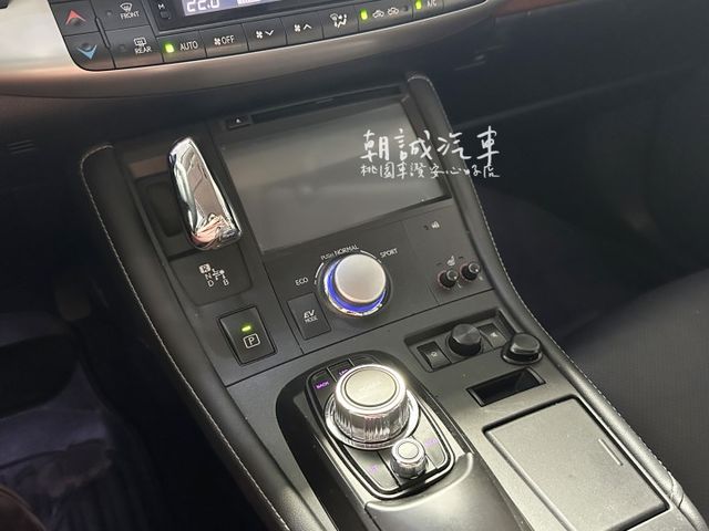 CT200H 大電池已更換 / 安卓機+360環景  第7張相片