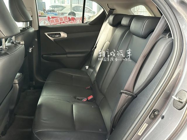 CT200H 大電池已更換 / 安卓機+360環景  第10張相片
