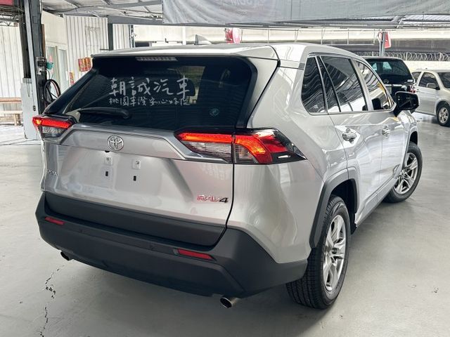 RAV4  第2張相片