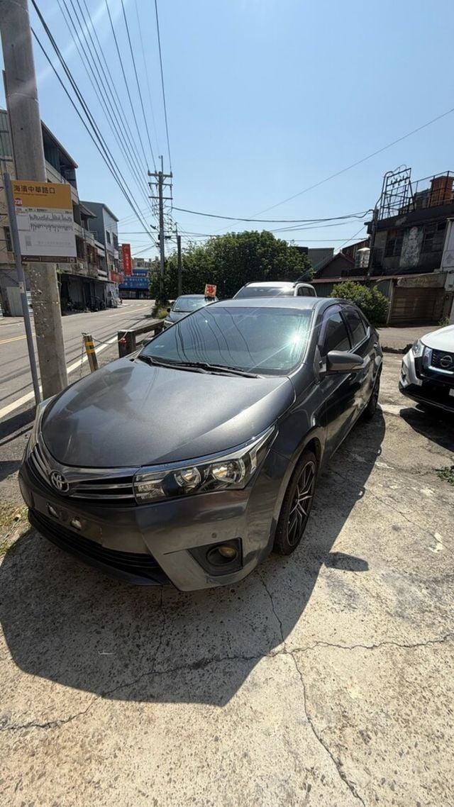 TOYOTA豐田 ALTIS  第1張相片
