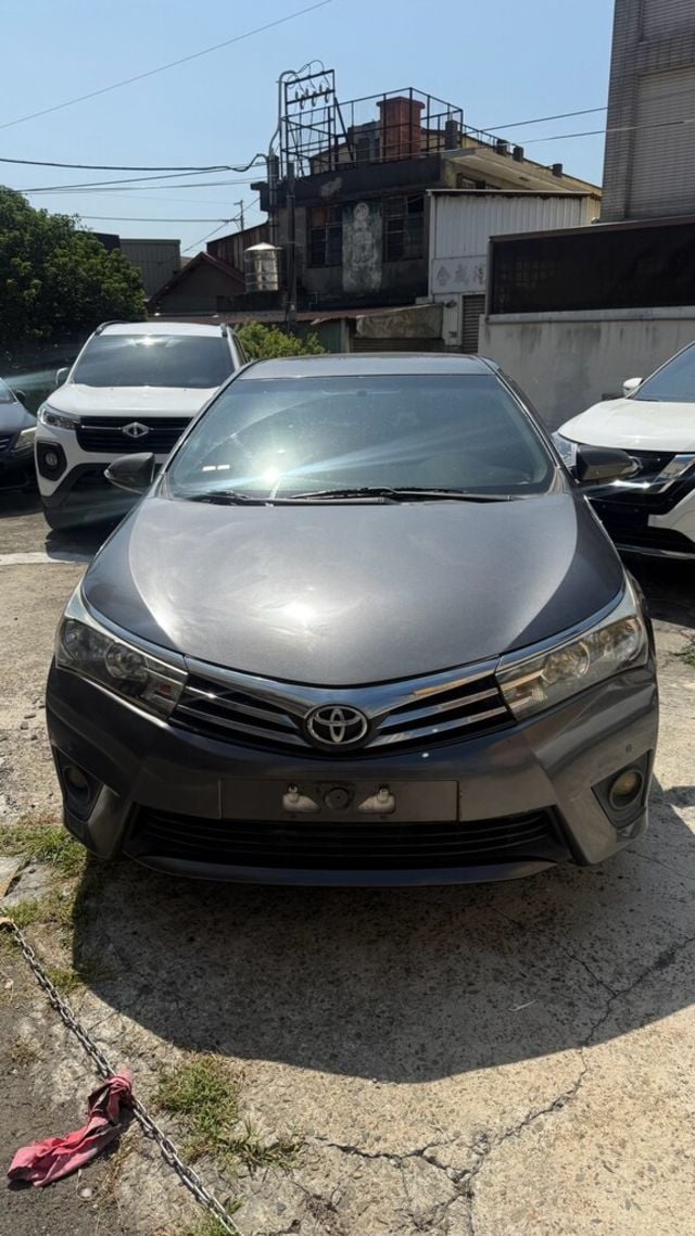 TOYOTA豐田 ALTIS  第3張相片