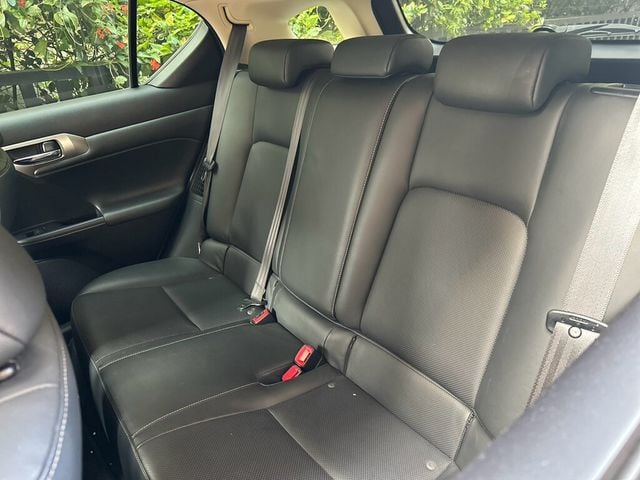 LEXUS凌志 CT200H  第11張相片