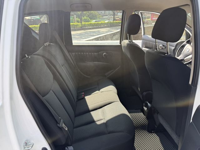 NISSAN日產 LIVINA  第7張相片