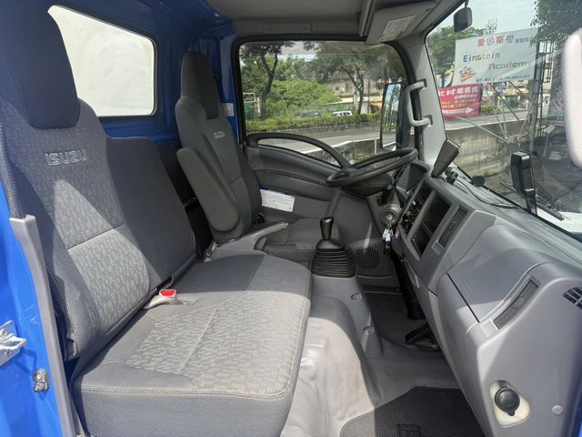 ISUZU五十鈴 ELF  第6張相片