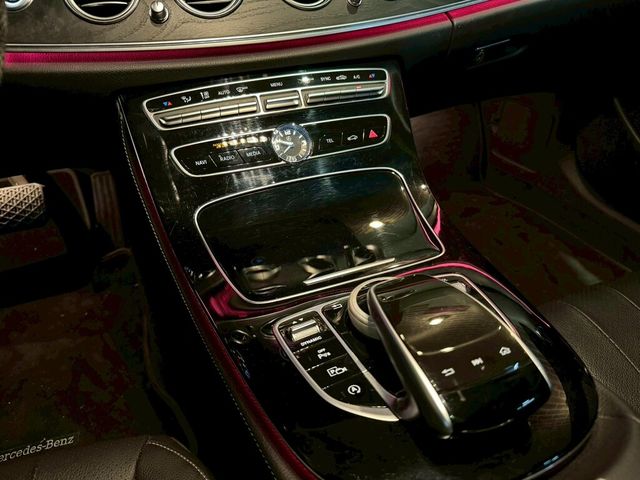 M-BENZ賓士 E300  第16張相片