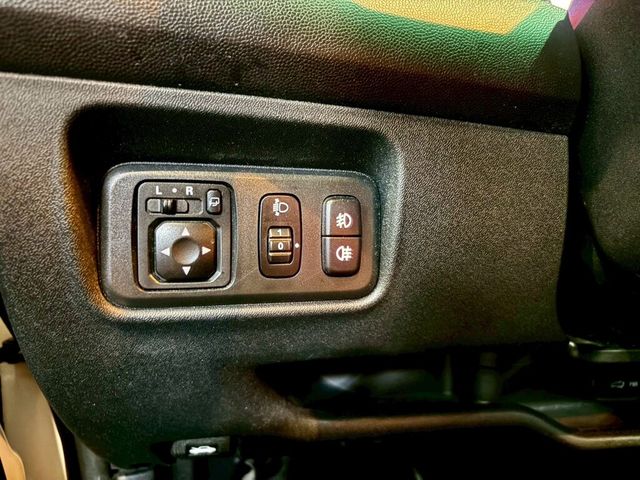 MITSUBISHI三菱 COLT PLUS  第17張相片