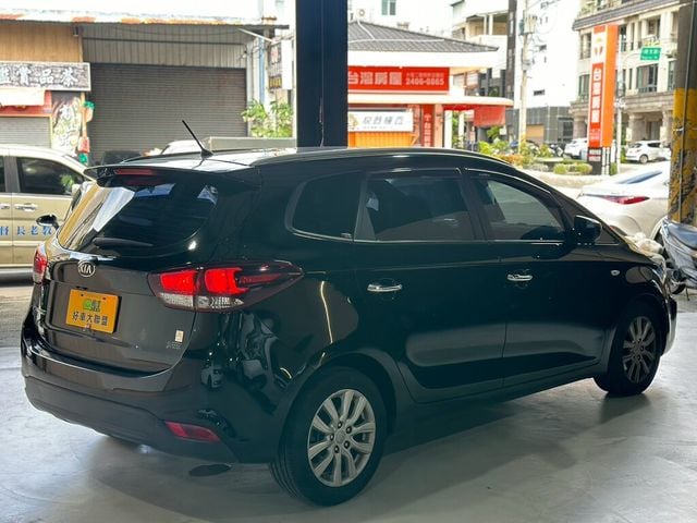 KIA起亞 CARENS  第3張相片