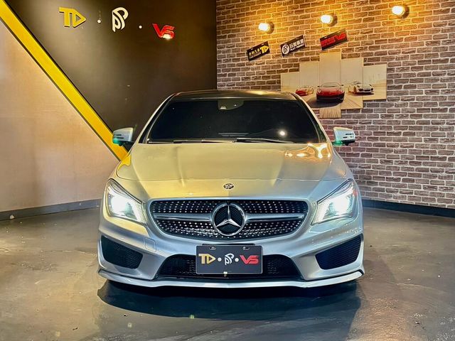 M-BENZ賓士 CLA250  第3張相片